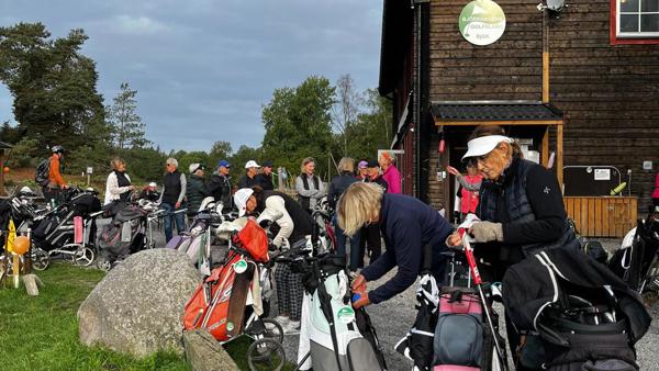 Damgolfen rundade av säsongen